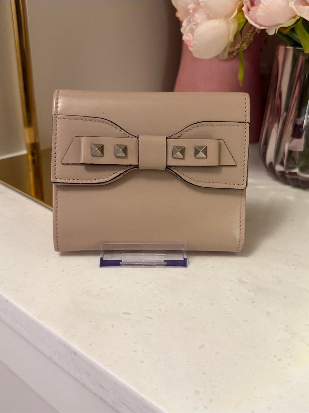 Valentino Garavani Bow-Accent Leather trifold Wallet in Light Blush w COA dusty